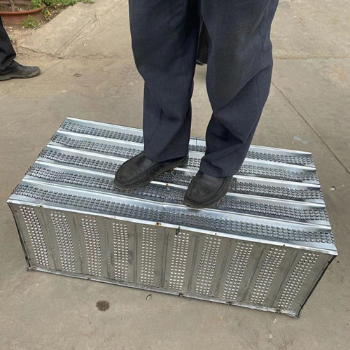 收口網箱1.jpg 收口網箱1.jpg