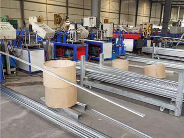 魚鱗網(wǎng)車間_副本.jpg 魚鱗網(wǎng)車間_副本.jpg